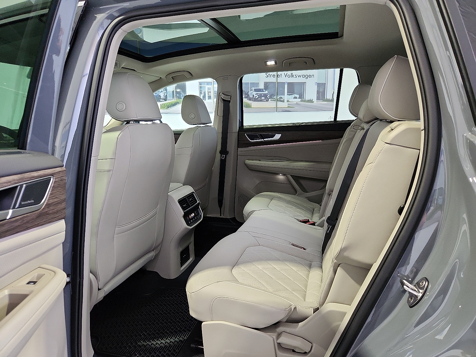 2026 Volkswagen Atlas SEL Premium R-Line - 9