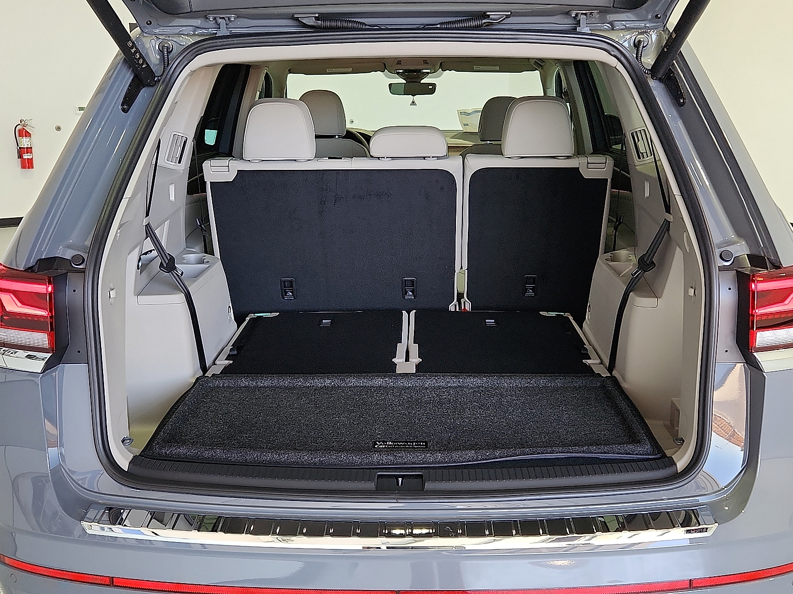 2026 Volkswagen Atlas SEL Premium R-Line - 6