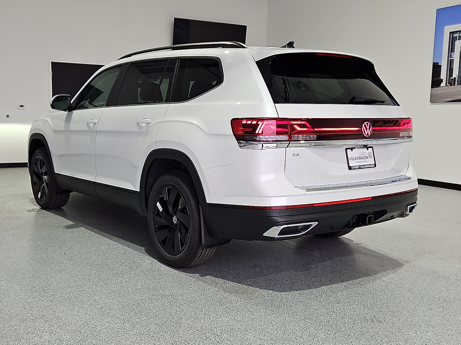 2026 Volkswagen Atlas SE with Technology - 1