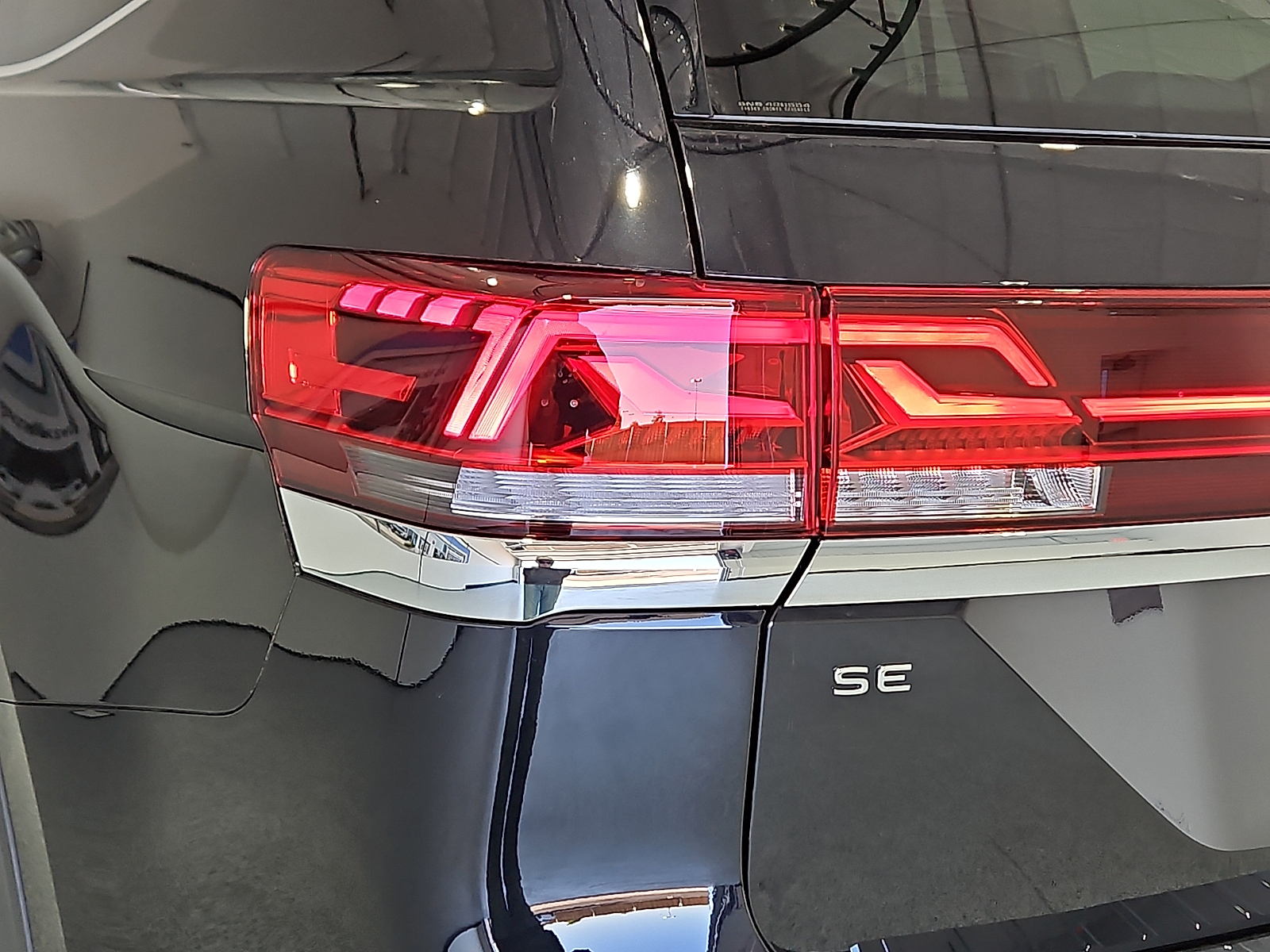 2026 Volkswagen Atlas SE with Technology - 6