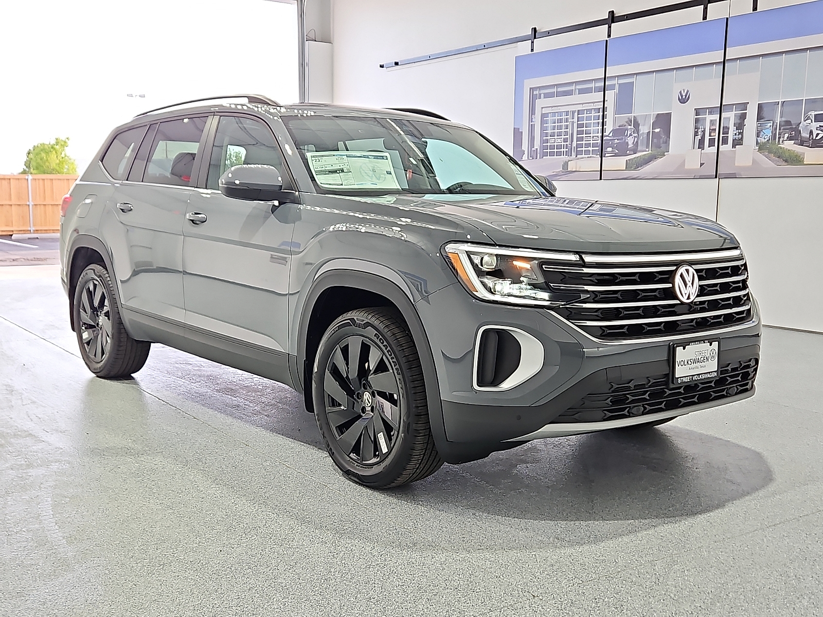 2026 Volkswagen Atlas SE with Technology - 3