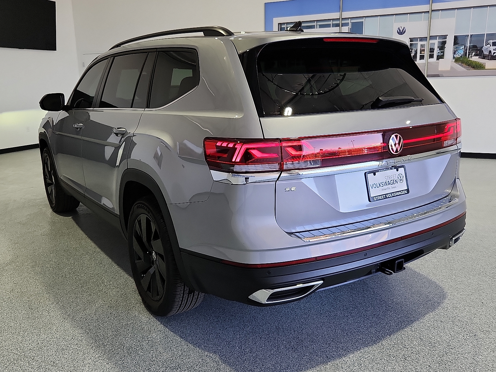 2026 Volkswagen Atlas SE with Technology - 3