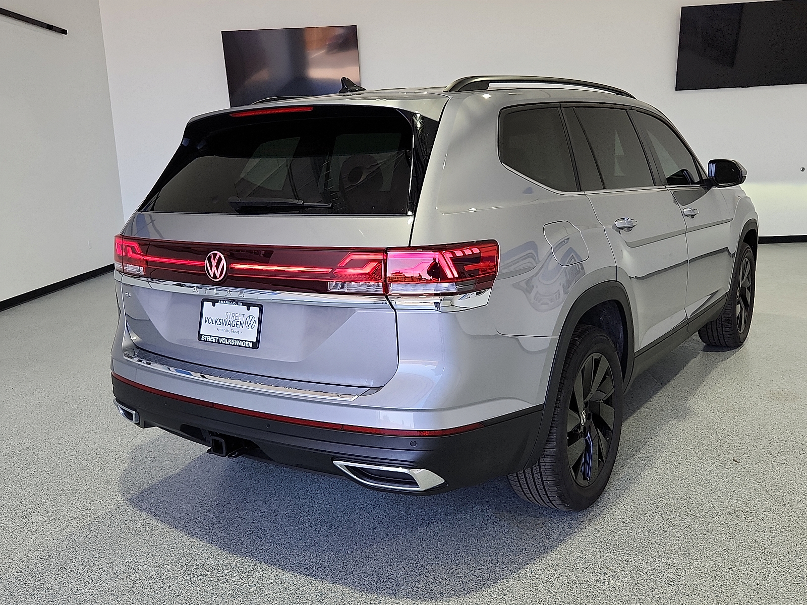2026 Volkswagen Atlas SE with Technology - 2