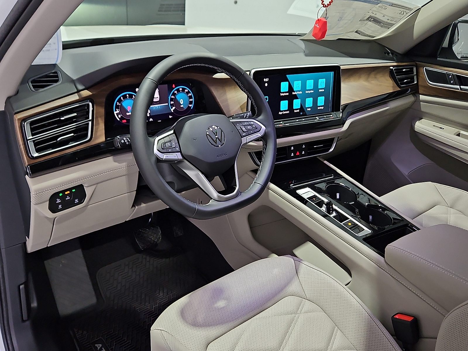 2026 Volkswagen Atlas SE with Technology - 11