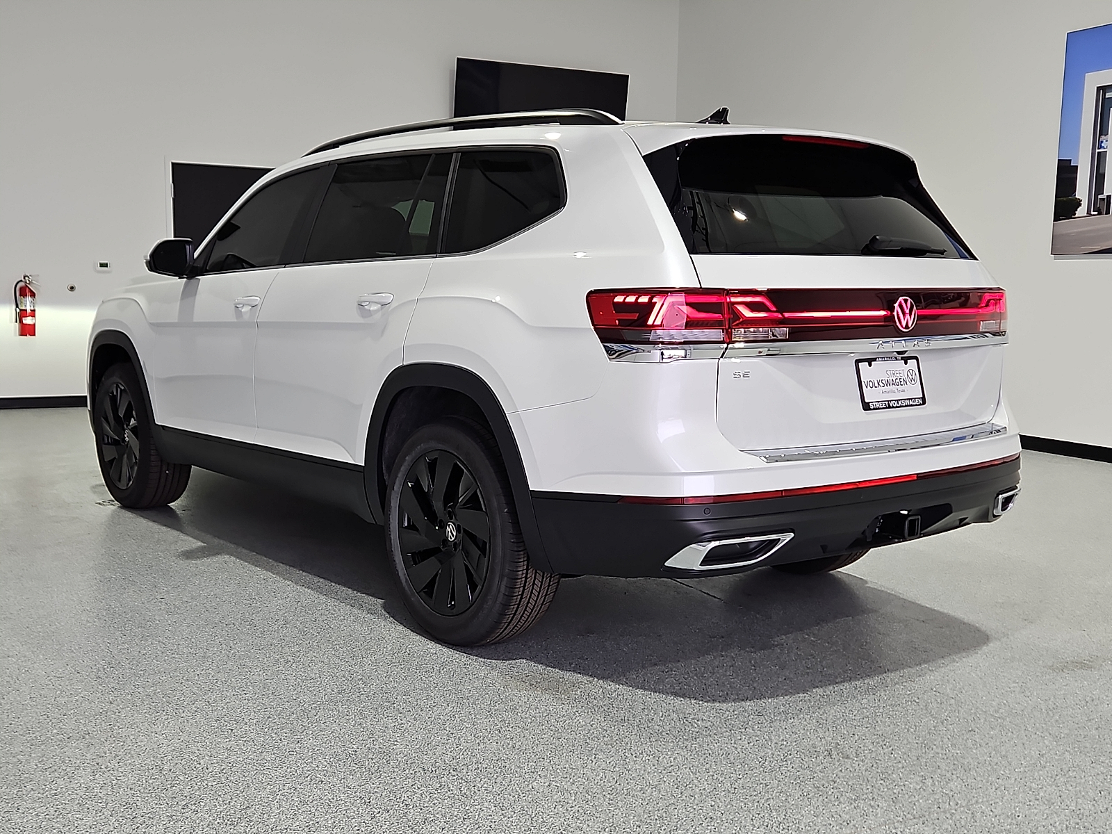 2026 Volkswagen Atlas SE with Technology - 1