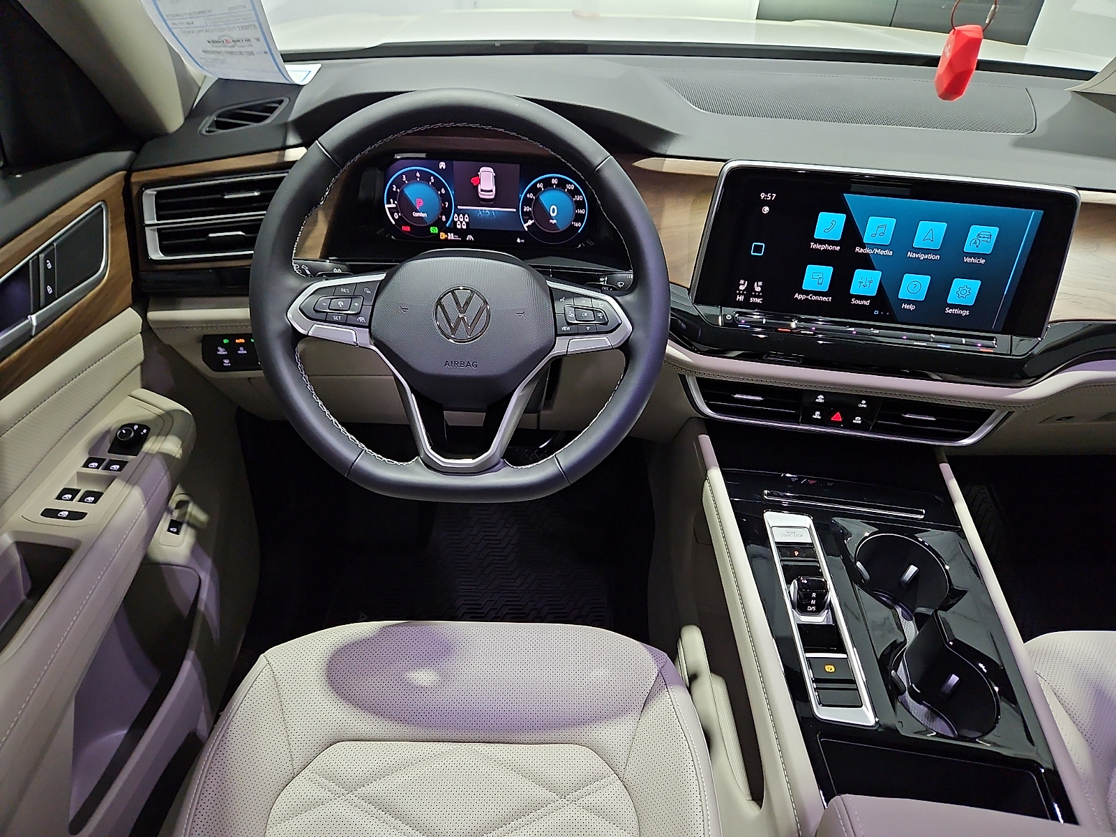 2026 Volkswagen Atlas SE with Technology - 7