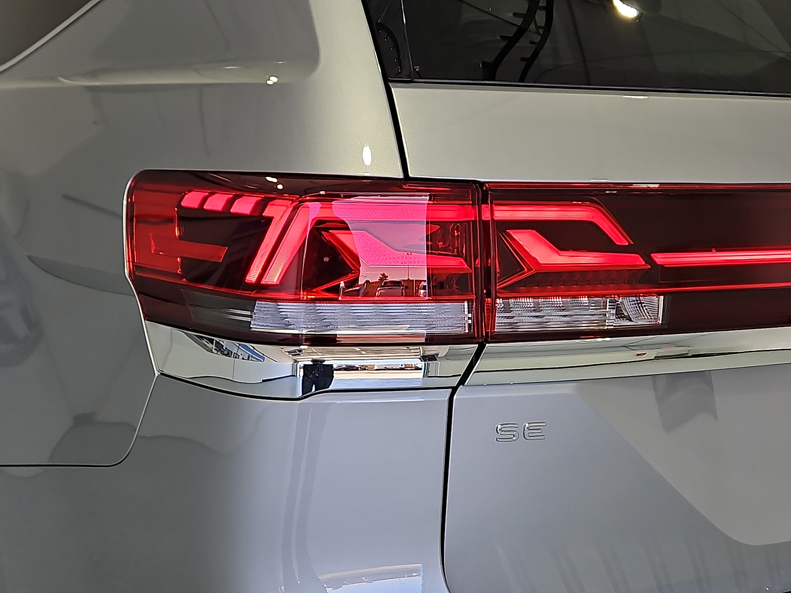 2026 Volkswagen Atlas SE with Technology - 6
