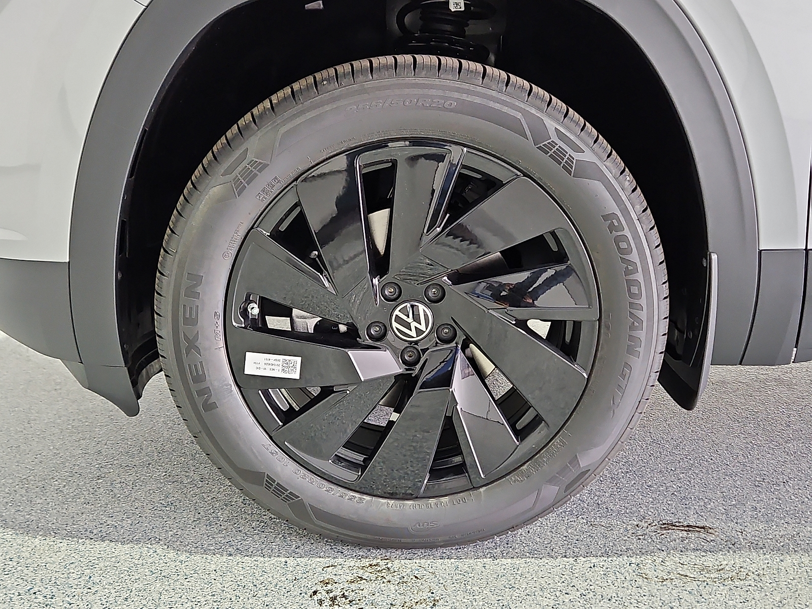 2026 Volkswagen Atlas SE with Technology - 4