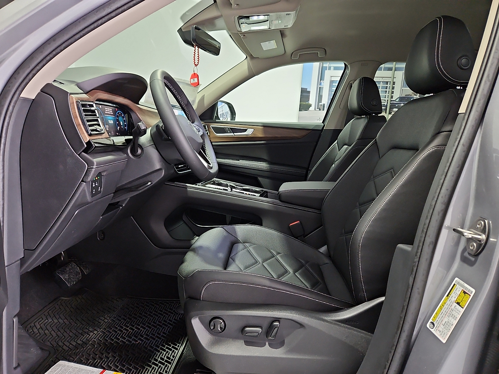 2026 Volkswagen Atlas SE with Technology - 10