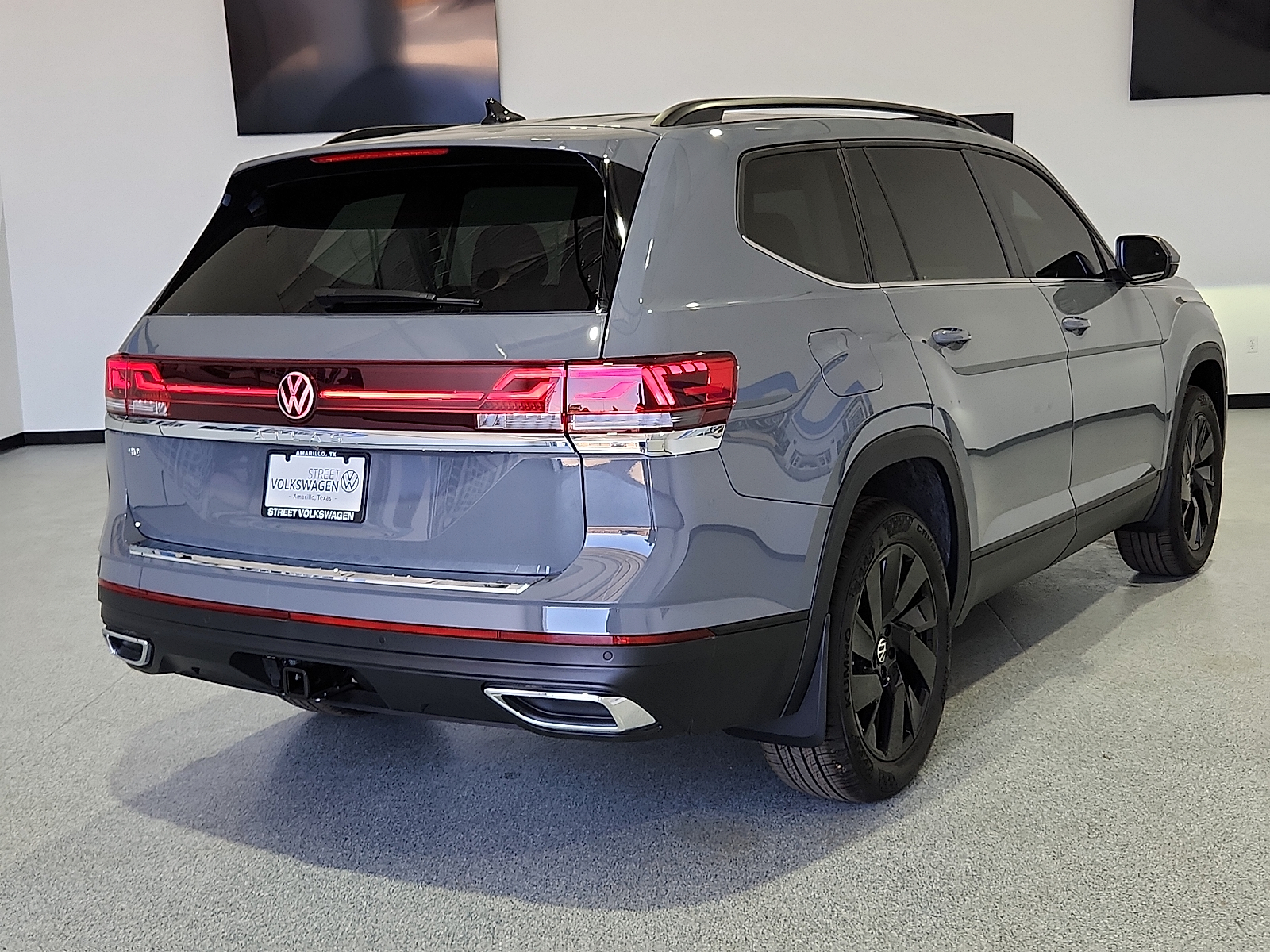 2026 Volkswagen Atlas SE with Technology - 2
