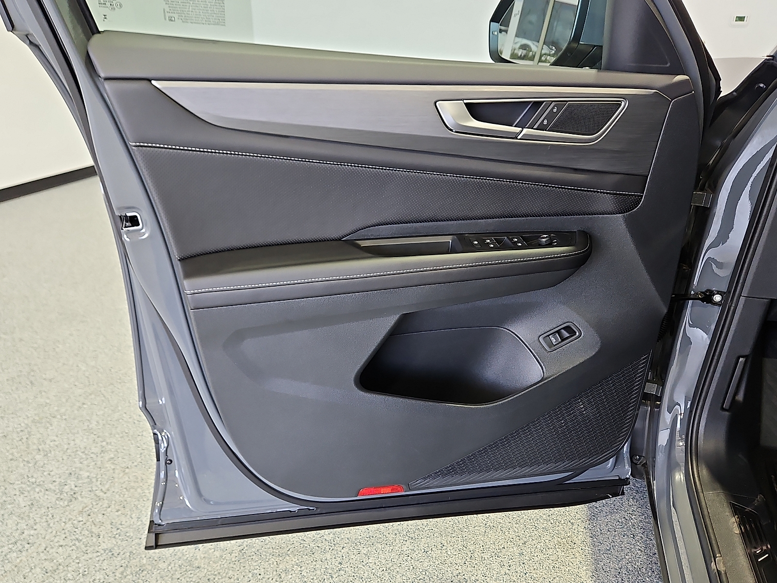 2026 Volkswagen Atlas Cross Sport SE with Technology Pure Gray at Street VW of Amarillo