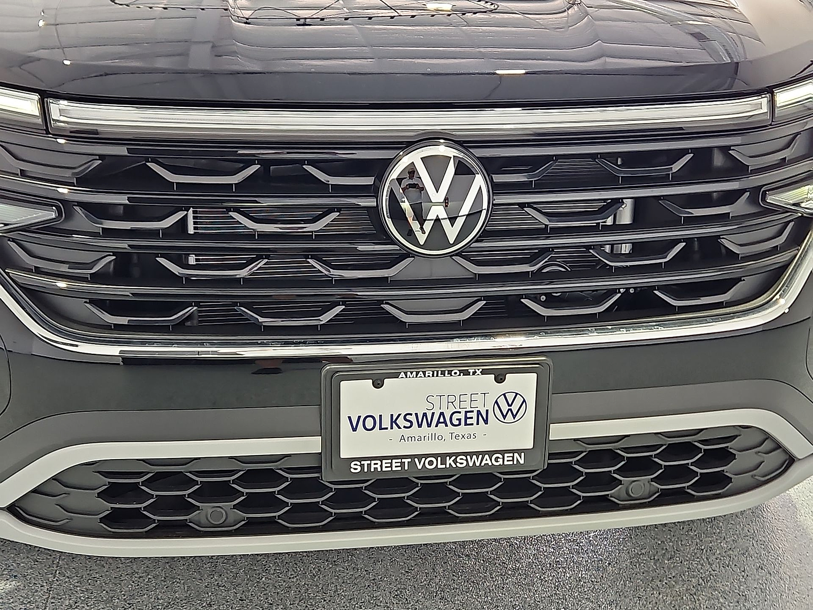 2026 Volkswagen Atlas Cross Sport SE Deep Black Pearl at Street VW of Amarillo