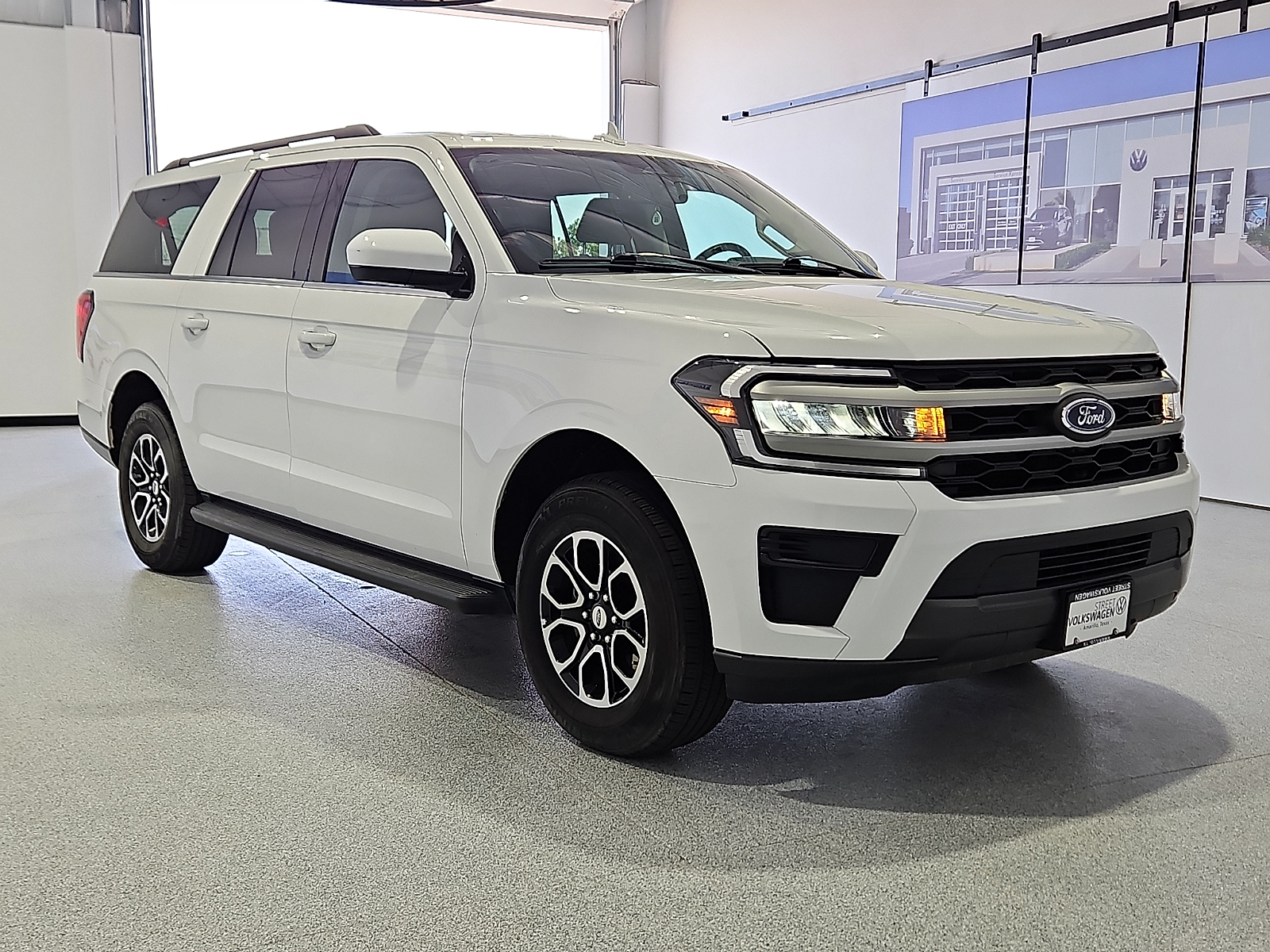 2024 Ford Expedition XLT MAX Oxford White at Bobby Duby Motors