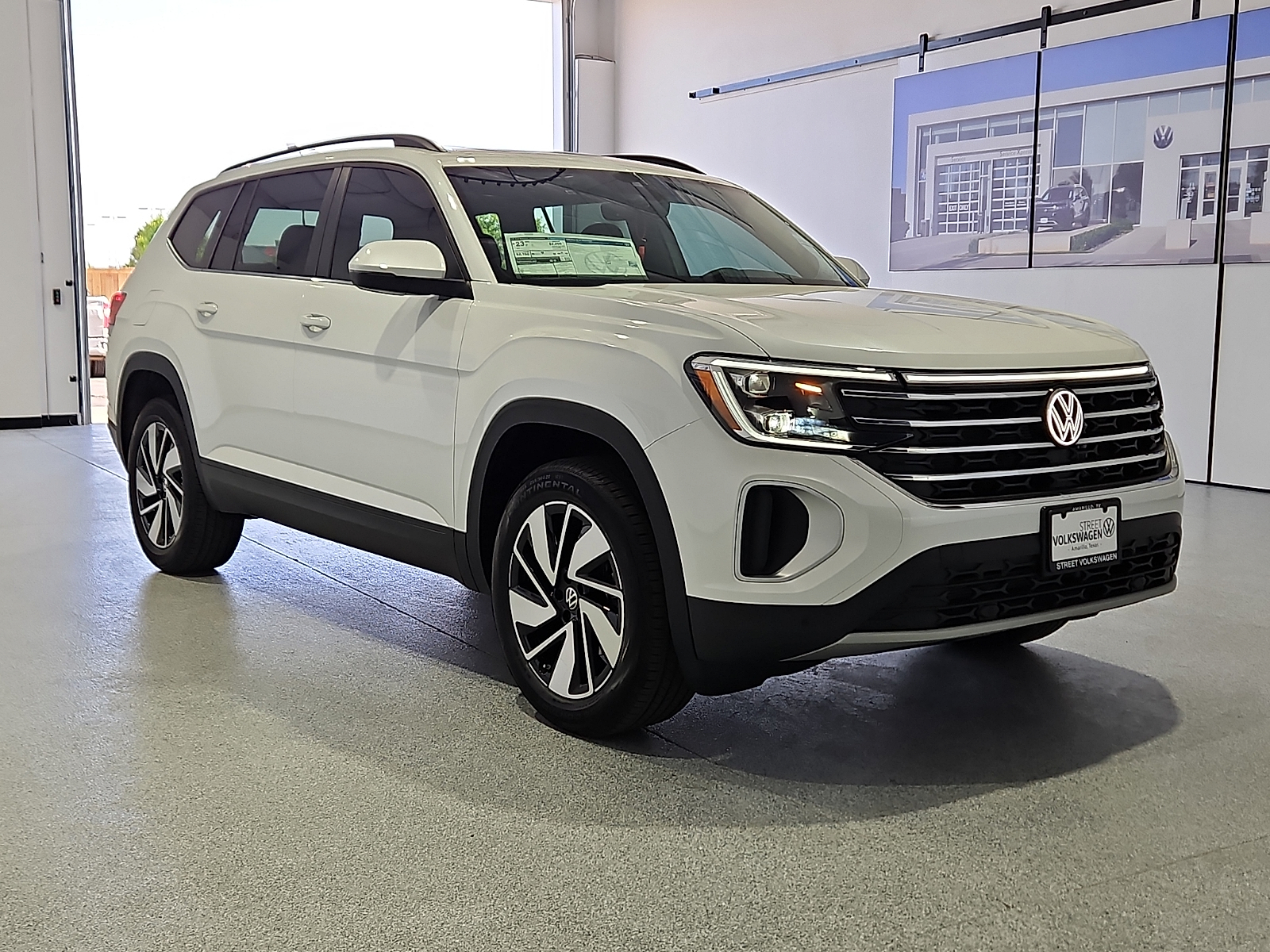 2026 Volkswagen Atlas SE with Technology - 3