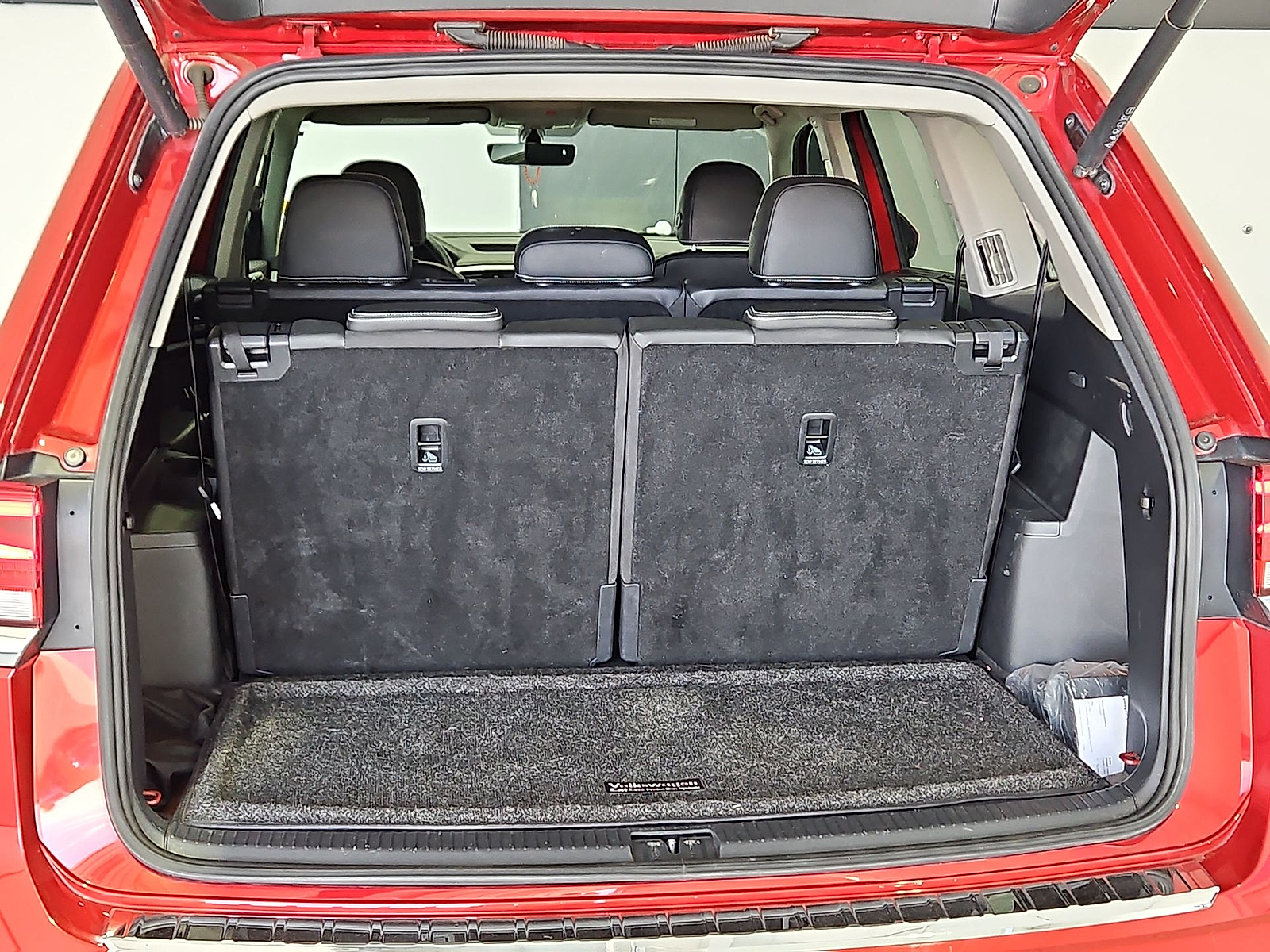 2023 Volkswagen Atlas 3.6L V6 SE w/Technology - 11