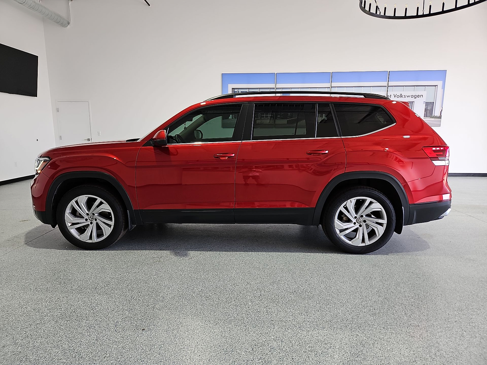 2023 Volkswagen Atlas 3.6L V6 SE w/Technology - 4