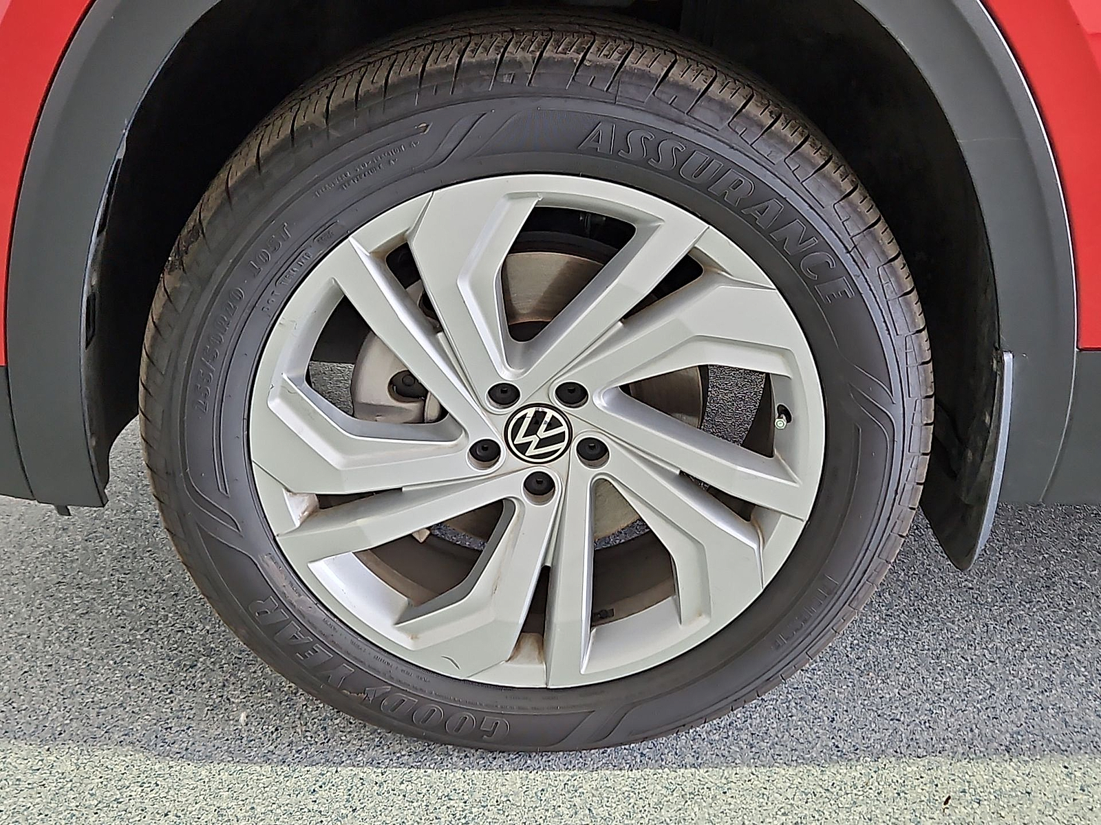 2023 Volkswagen Atlas 3.6L V6 SE w/Technology - 10