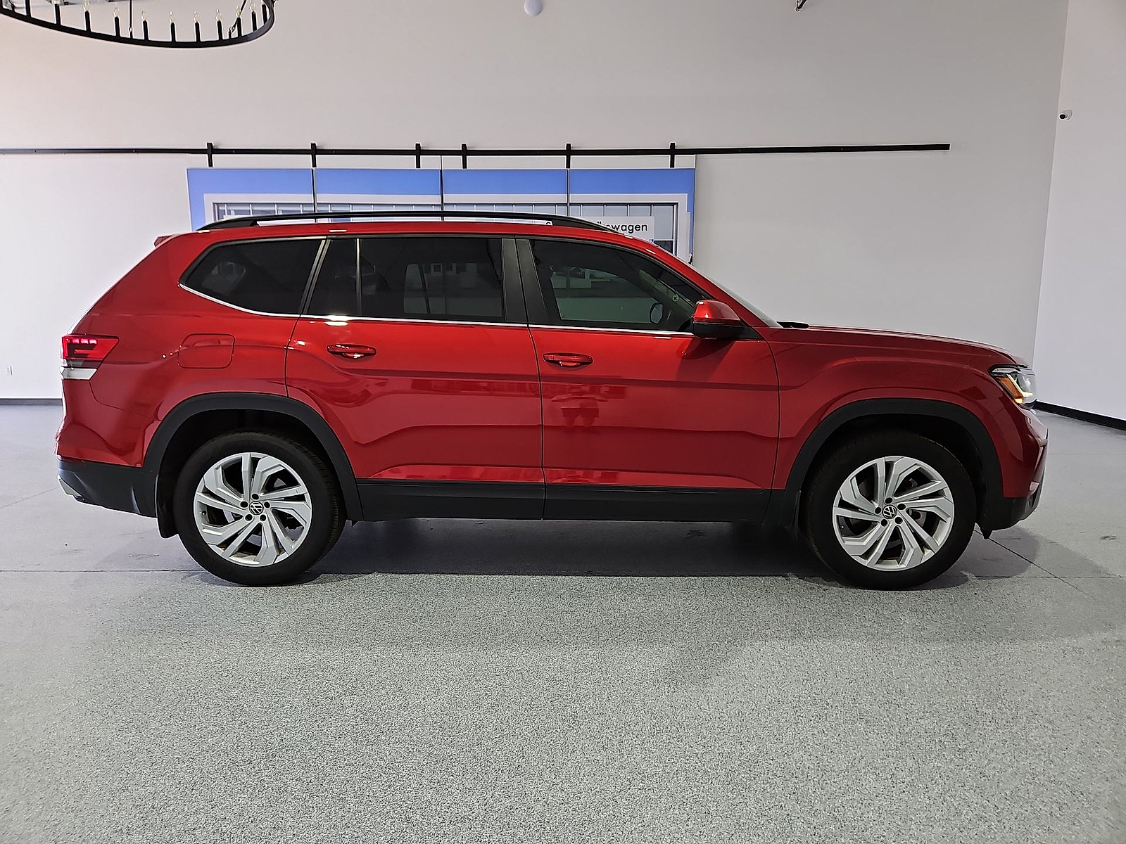 2023 Volkswagen Atlas 3.6L V6 SE w/Technology - 8