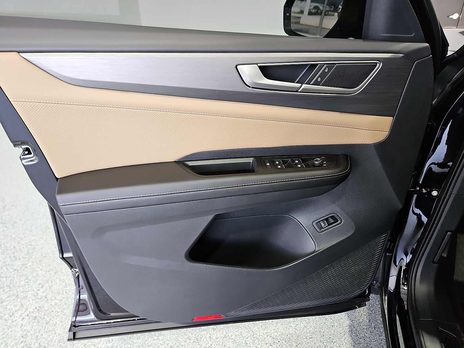 2026 Volkswagen Atlas Cross Sport SE with Technology Deep Black Pearl at Street VW of Amarillo