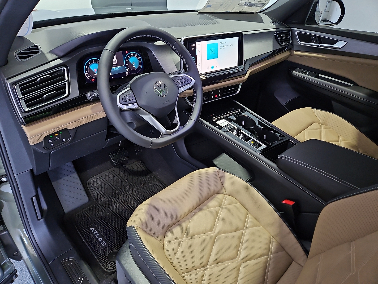 2026 Volkswagen Atlas Cross Sport SE with Technology Avocado Green Pearl at Street VW of Amarillo