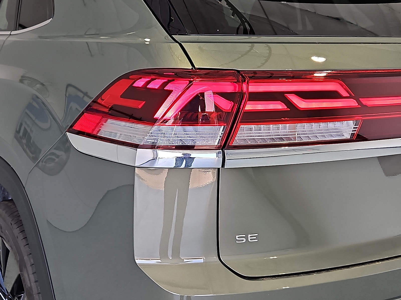 2026 Volkswagen Atlas Cross Sport SE with Technology Avocado Green Pearl at Street VW of Amarillo