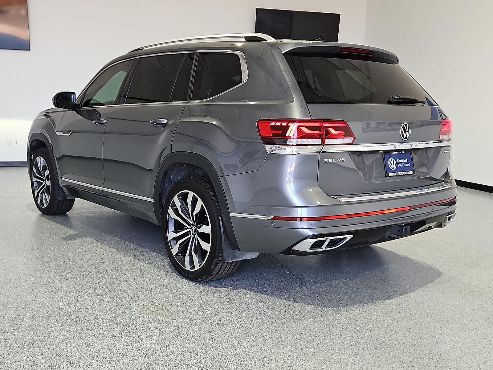 2023 Volkswagen Atlas 3.6L V6 SEL Premium R-Line - 1