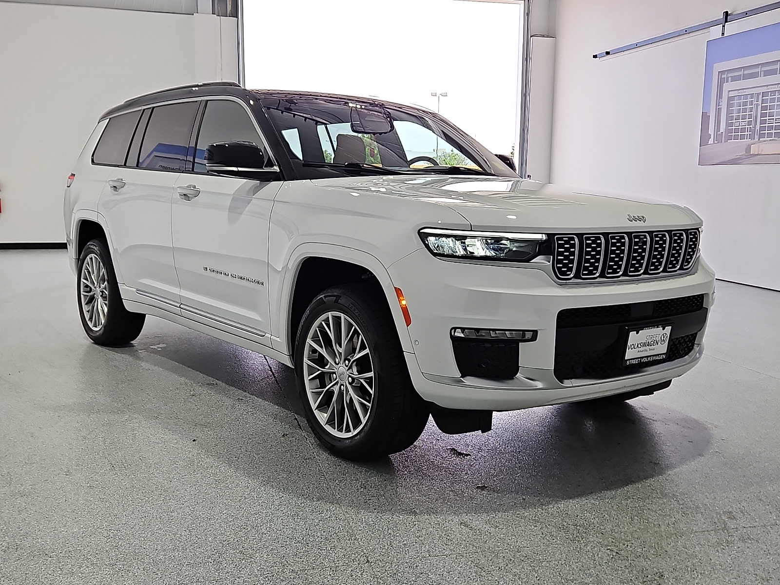 2025 Jeep Grand Cherokee L Summit 4x4 - 3