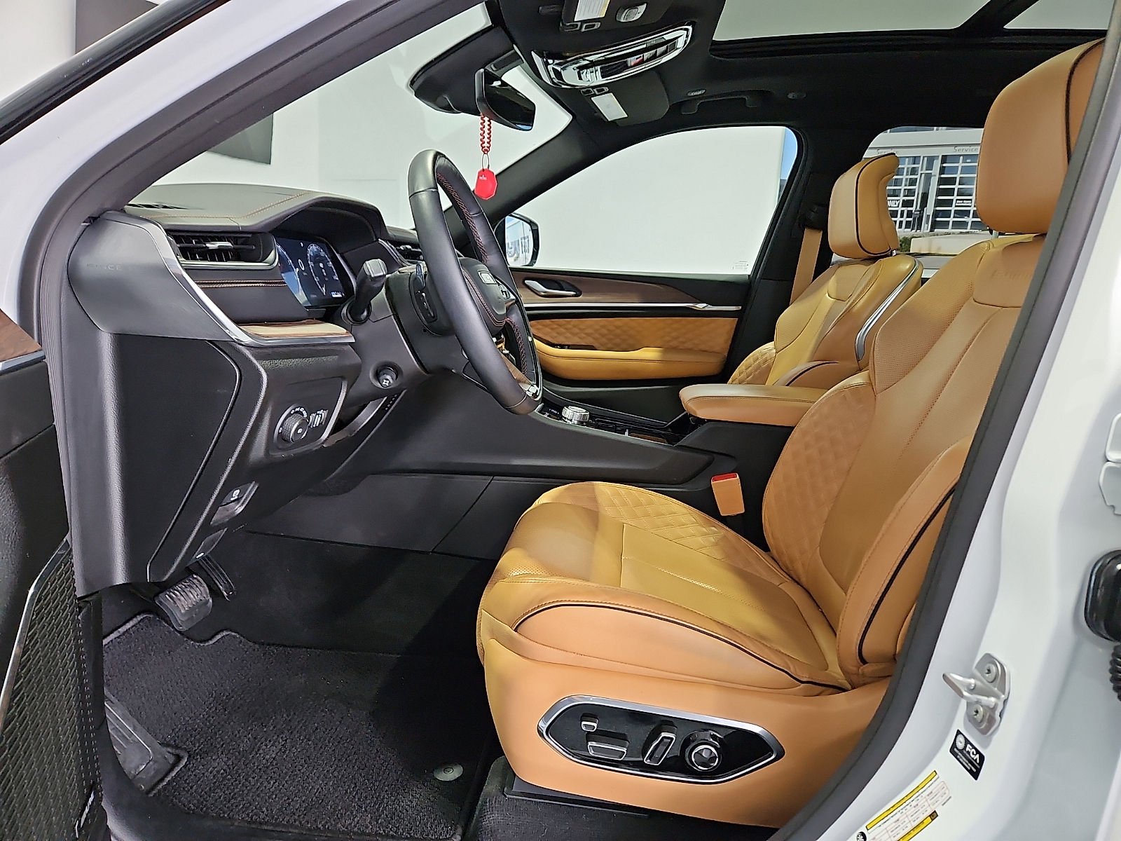 2025 Jeep Grand Cherokee L Summit 4x4 - 10