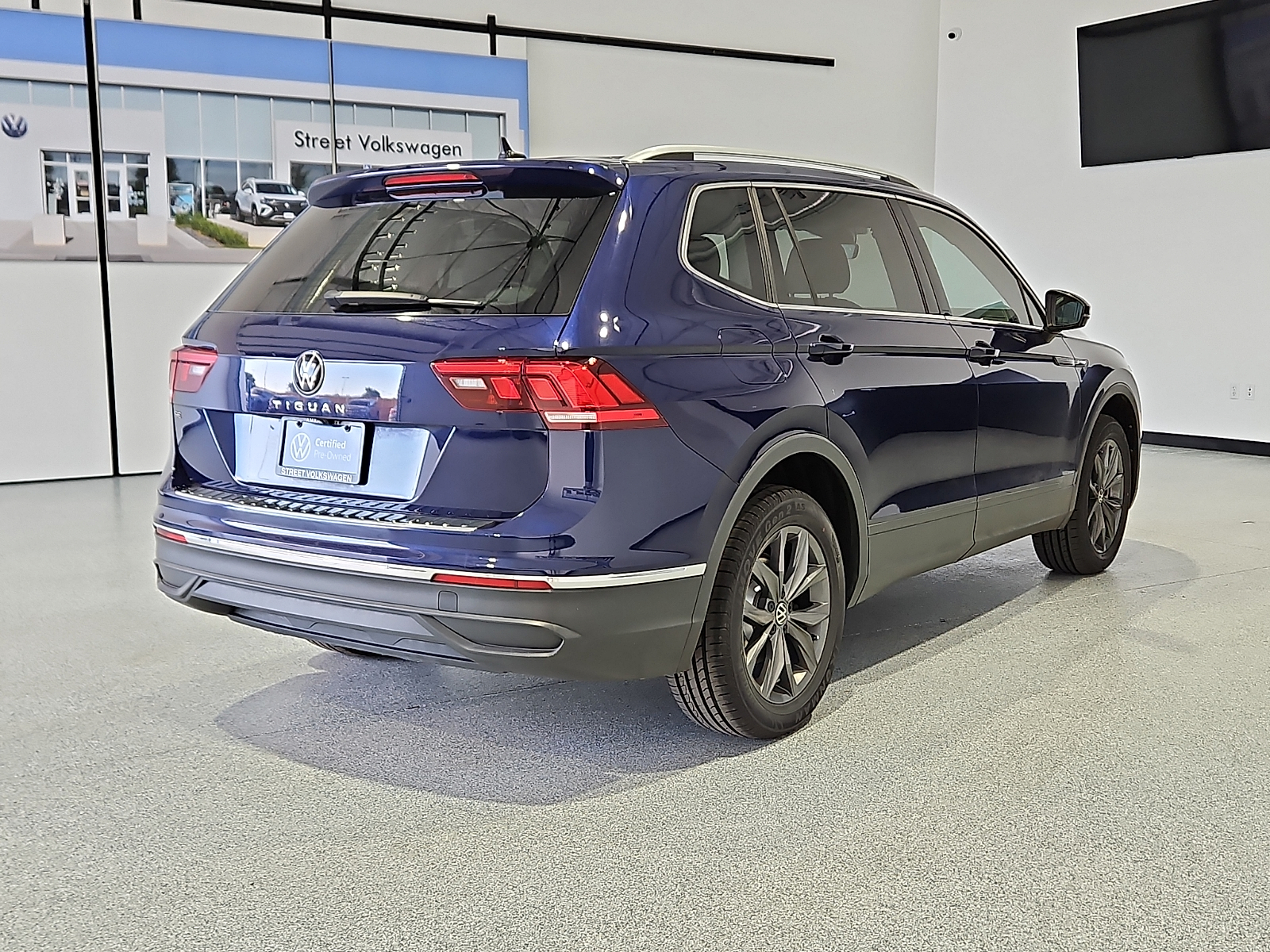2024 Volkswagen Tiguan 2.0T SE - 2
