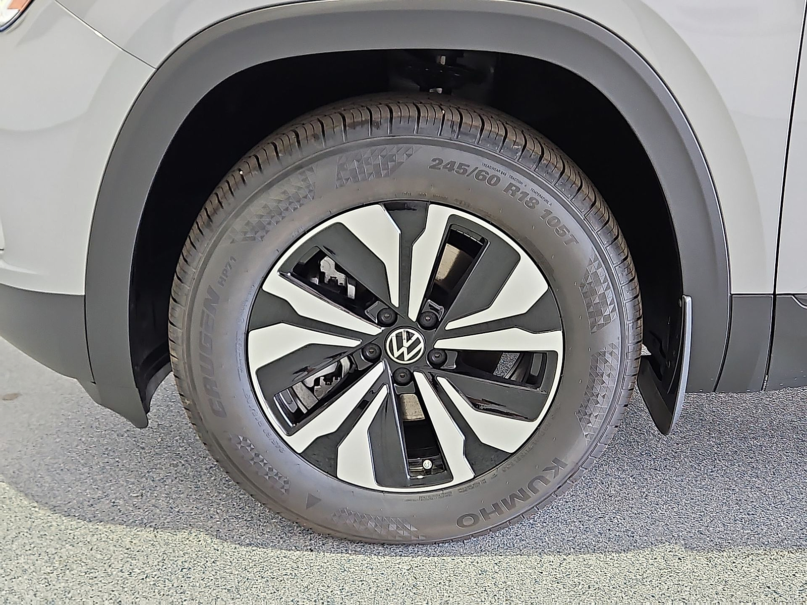 2026 Volkswagen Atlas SE - 10