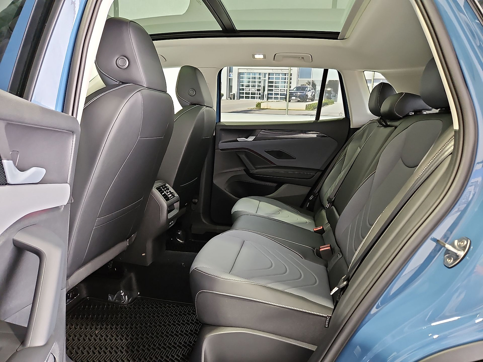 2026 Volkswagen Tiguan SE Monterey Blue Pearl at Street VW of Amarillo