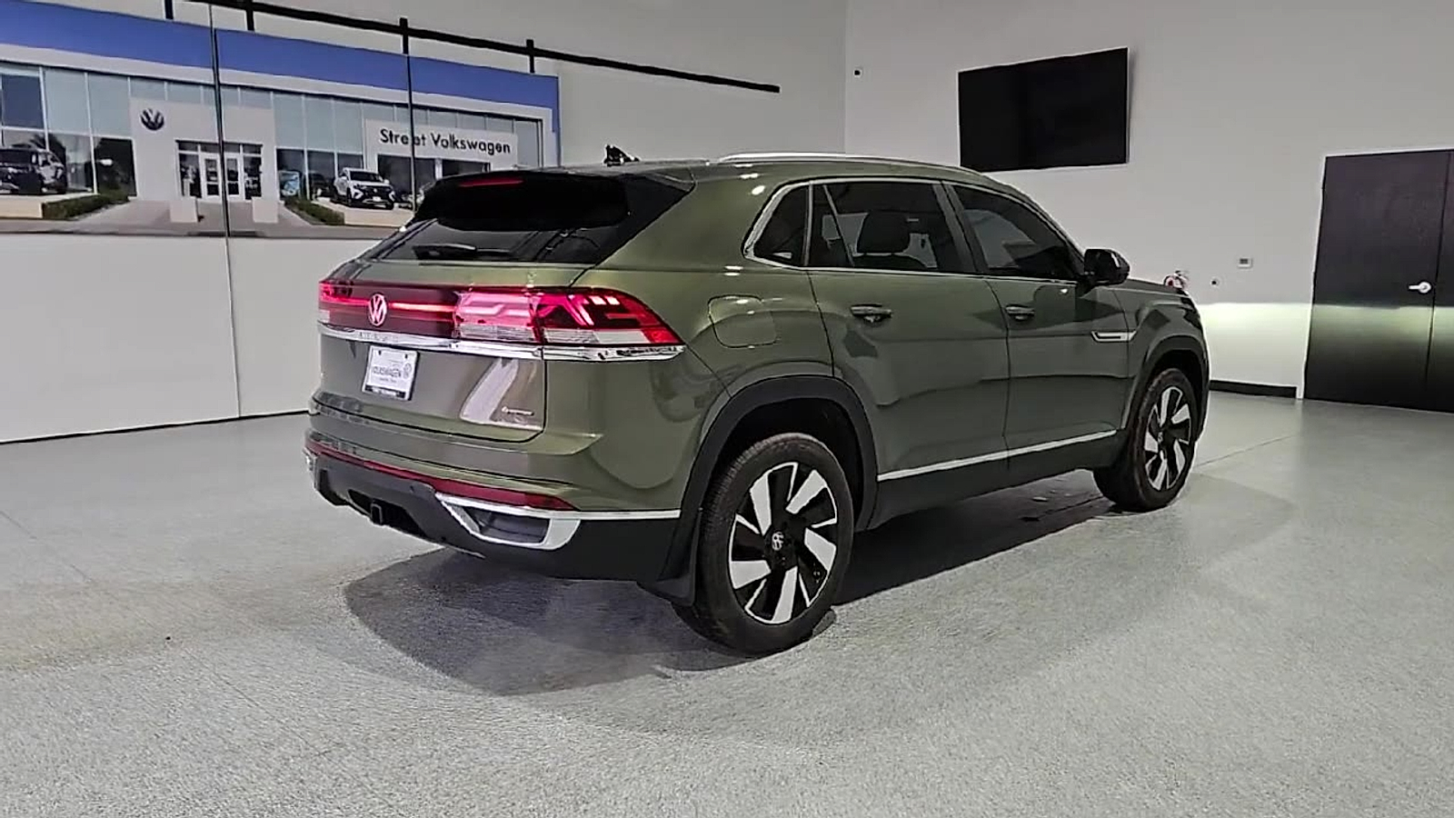 2026 Volkswagen Atlas Cross Sport SEL Avocado Green Pearl at Street VW of Amarillo