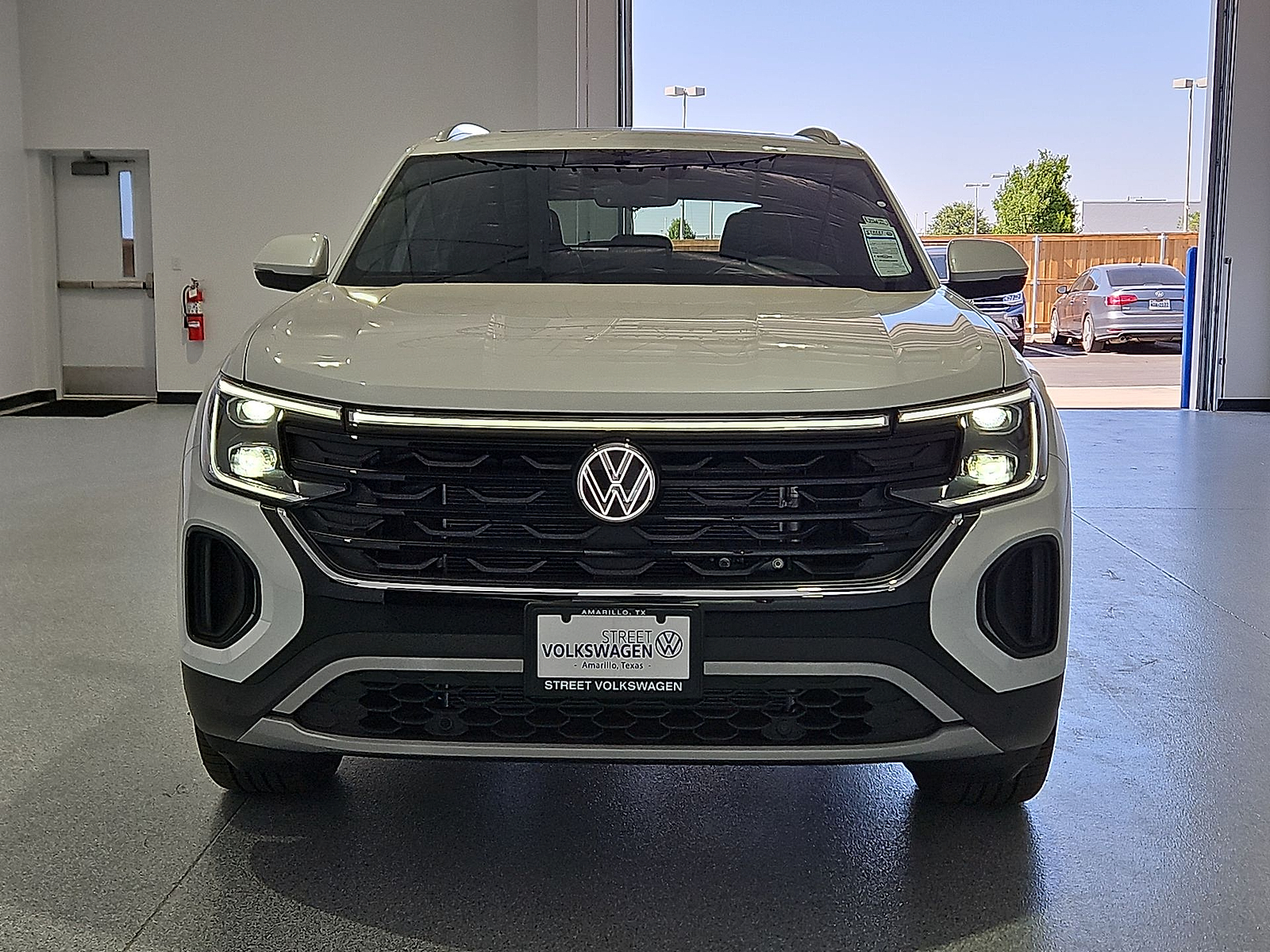 2026 Volkswagen Atlas Cross Sport SE with Technology - 2