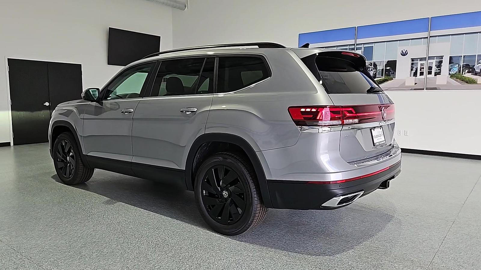 2026 Volkswagen Atlas SE with Technology - 5