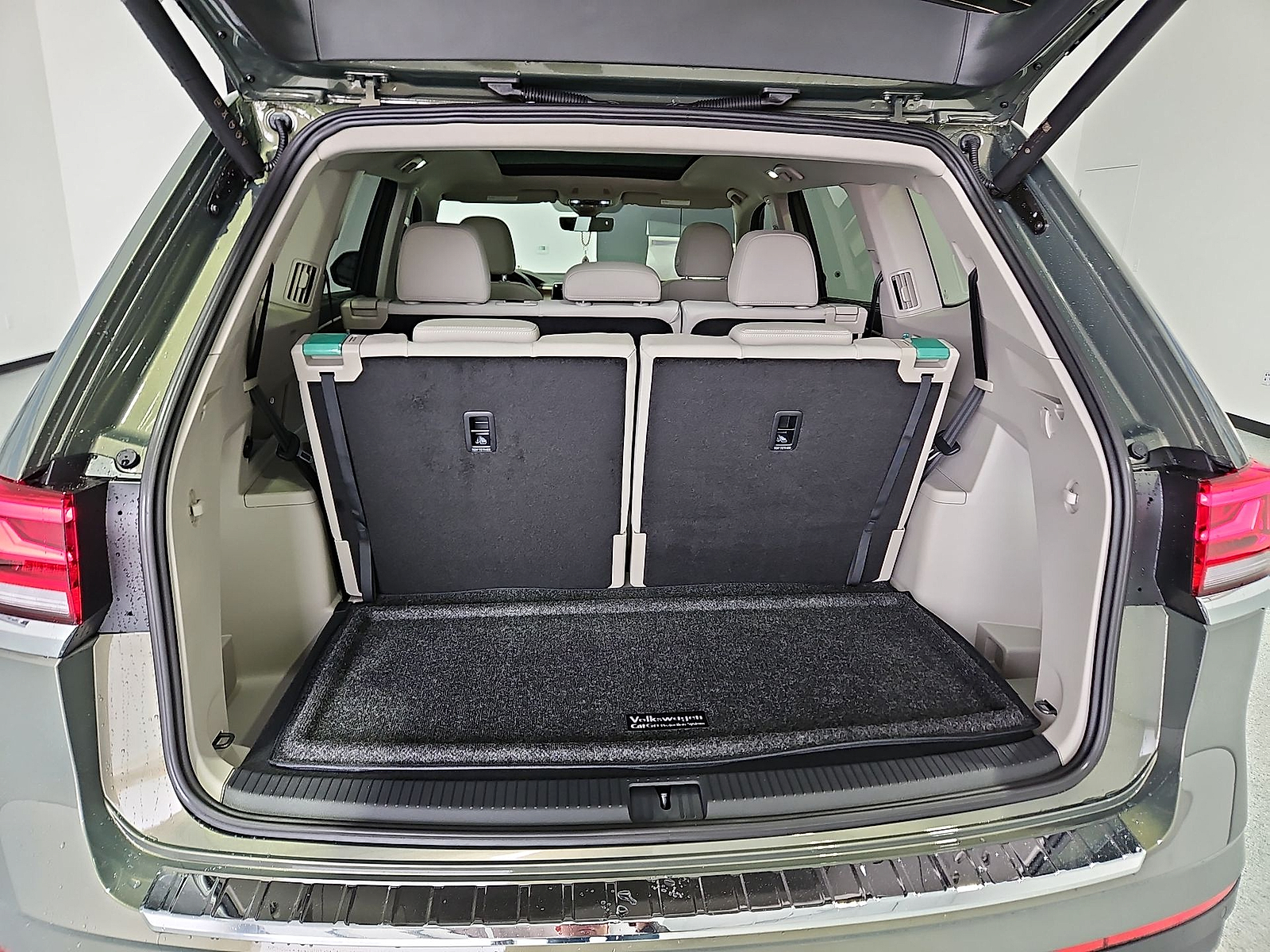2026 Volkswagen Atlas SE with Technology - 11