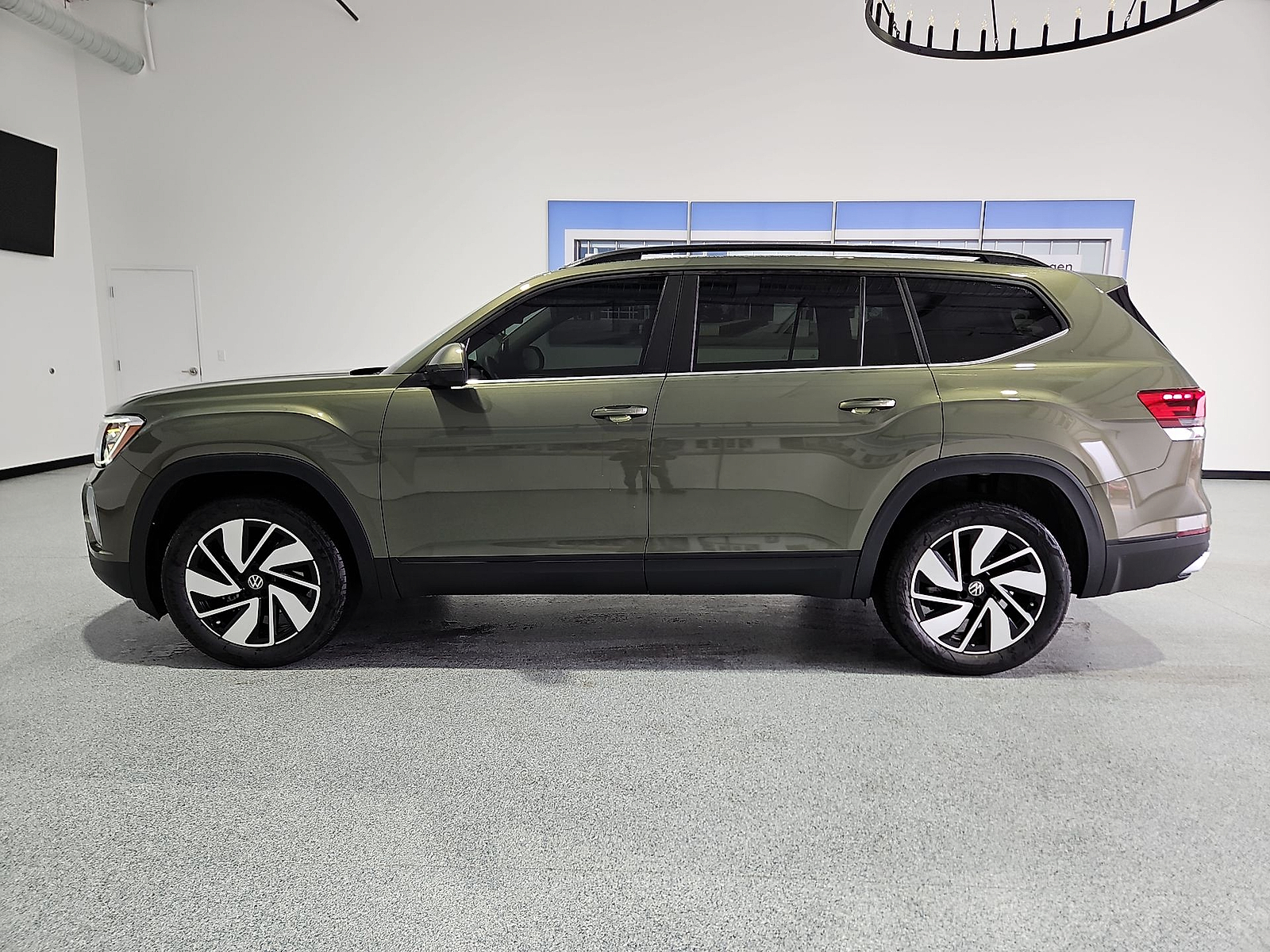 2026 Volkswagen Atlas SE with Technology - 4