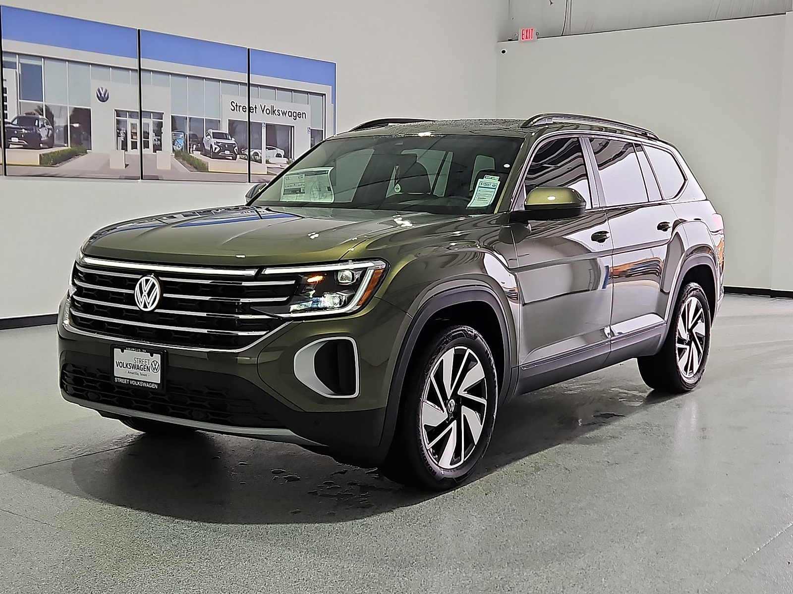 2026 Volkswagen Atlas SE with Technology - 3