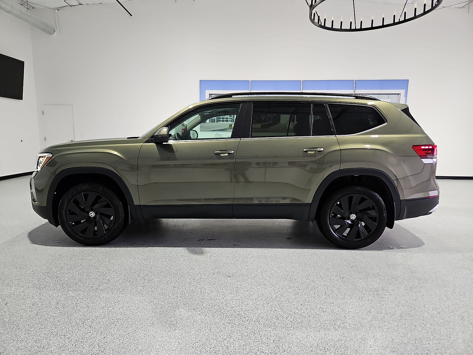 2026 Volkswagen Atlas photo 5 of 22