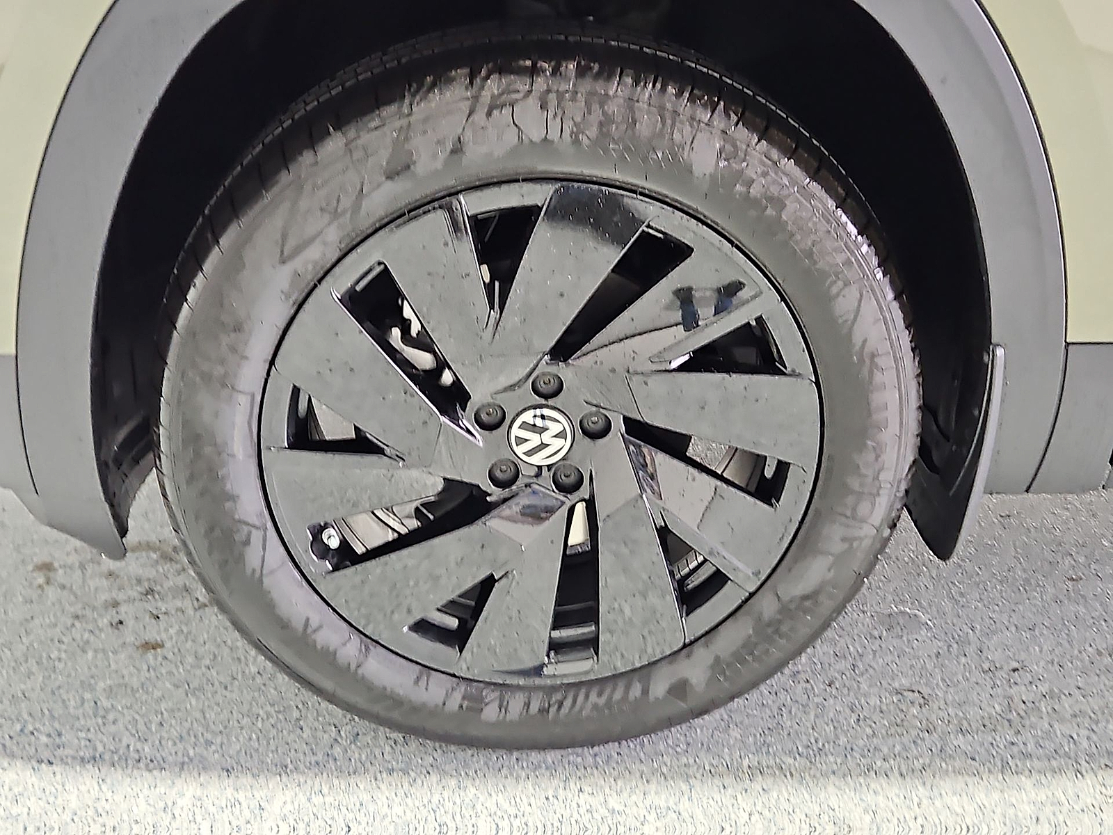 2026 Volkswagen Atlas photo 11 of 22