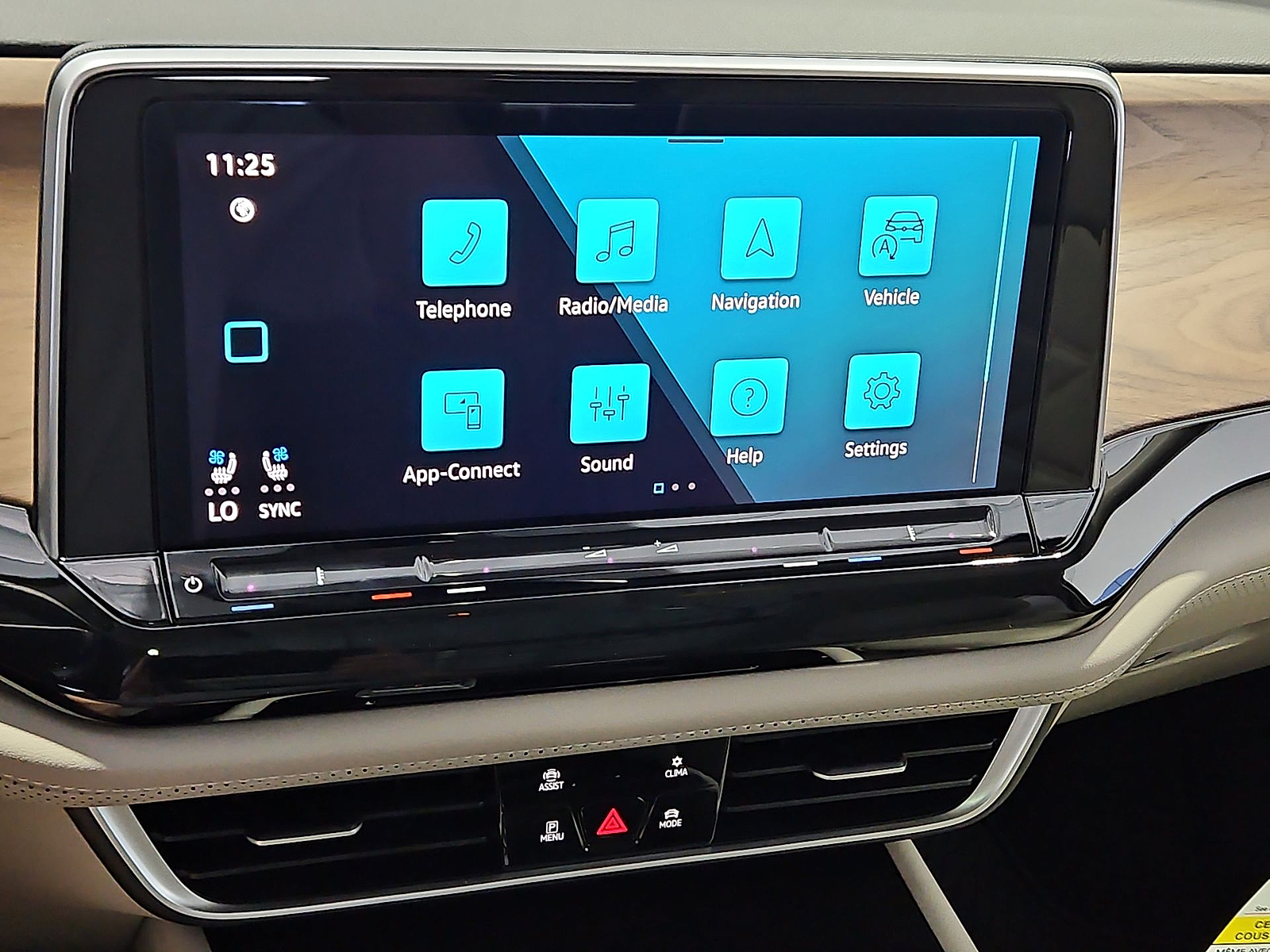 2026 Volkswagen Atlas photo 19 of 22