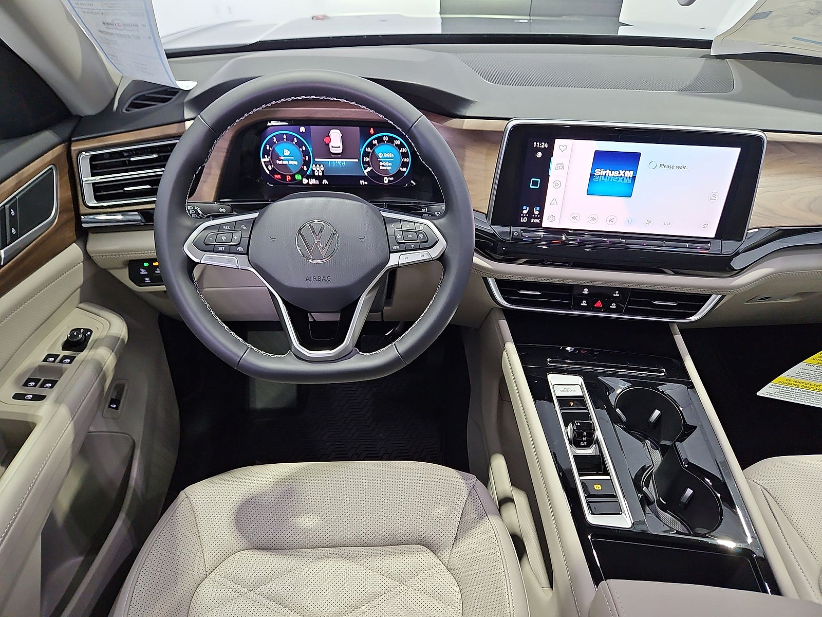 2026 Volkswagen Atlas photo 13 of 22