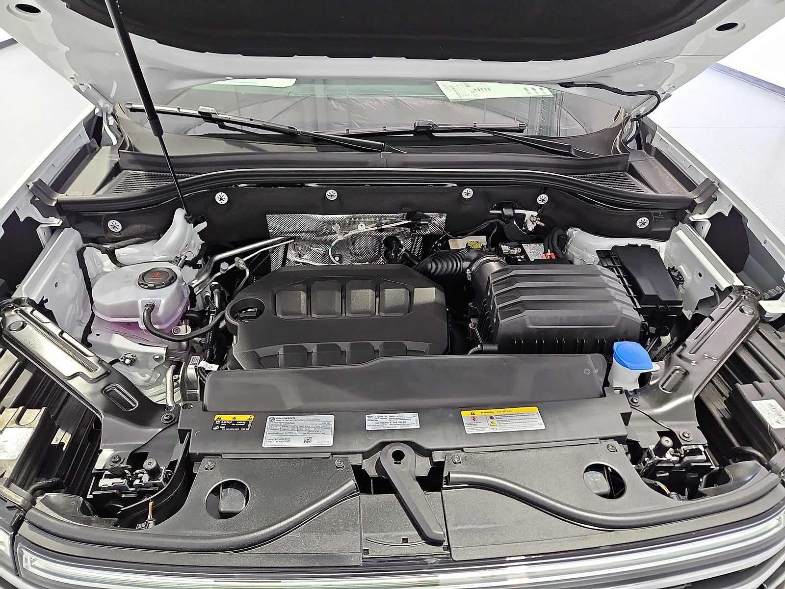 2026 Volkswagen Atlas photo 10 of 22