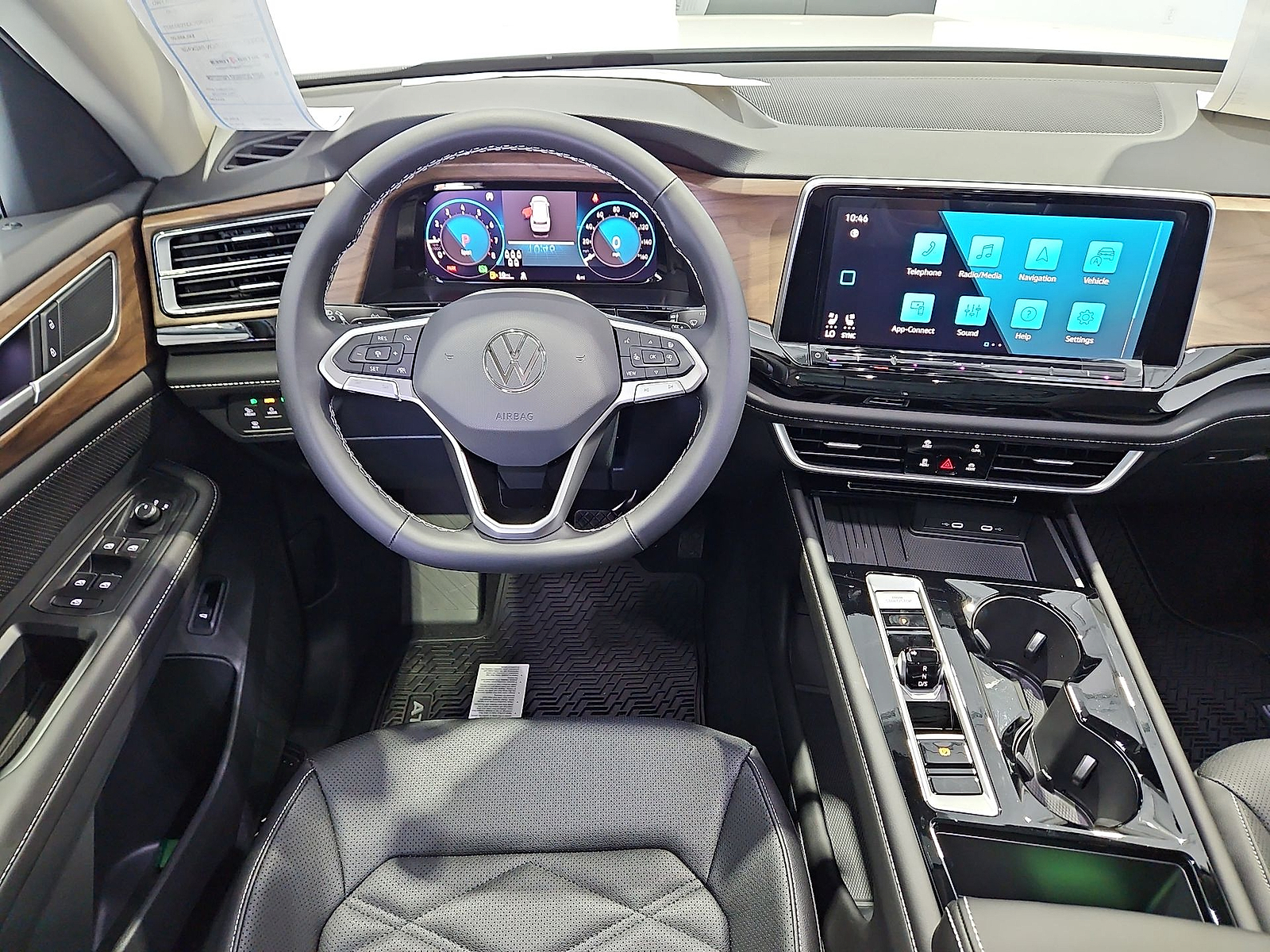 2026 Volkswagen Atlas photo 14 of 22