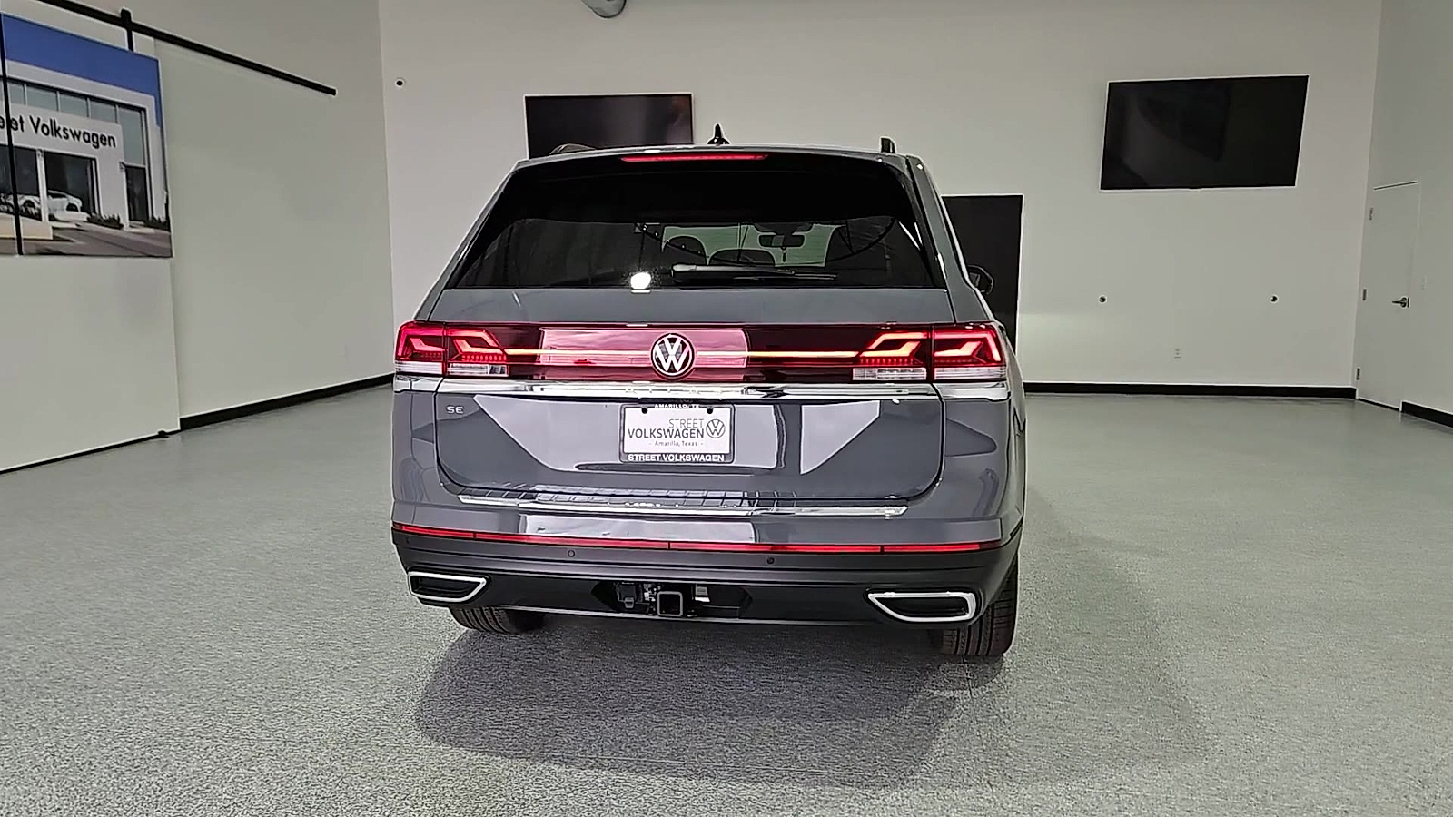 2026 Volkswagen Atlas photo 7 of 22