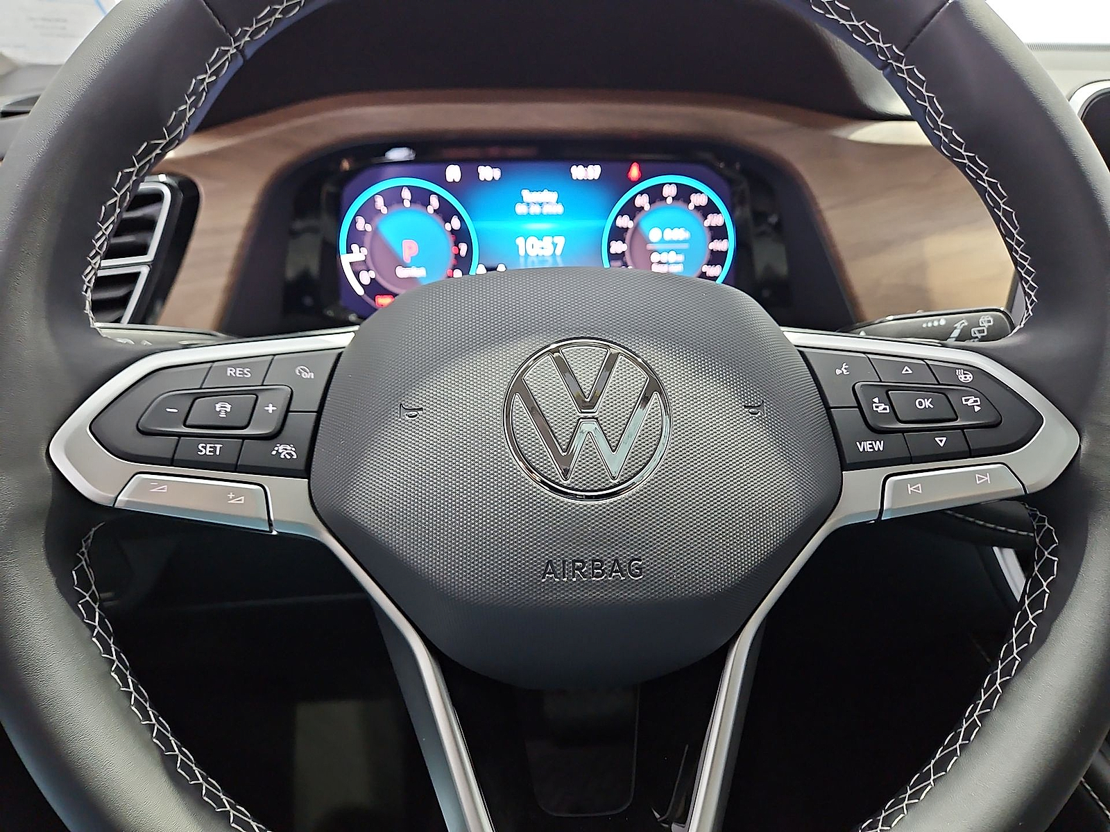 2026 Volkswagen Atlas photo 21 of 22