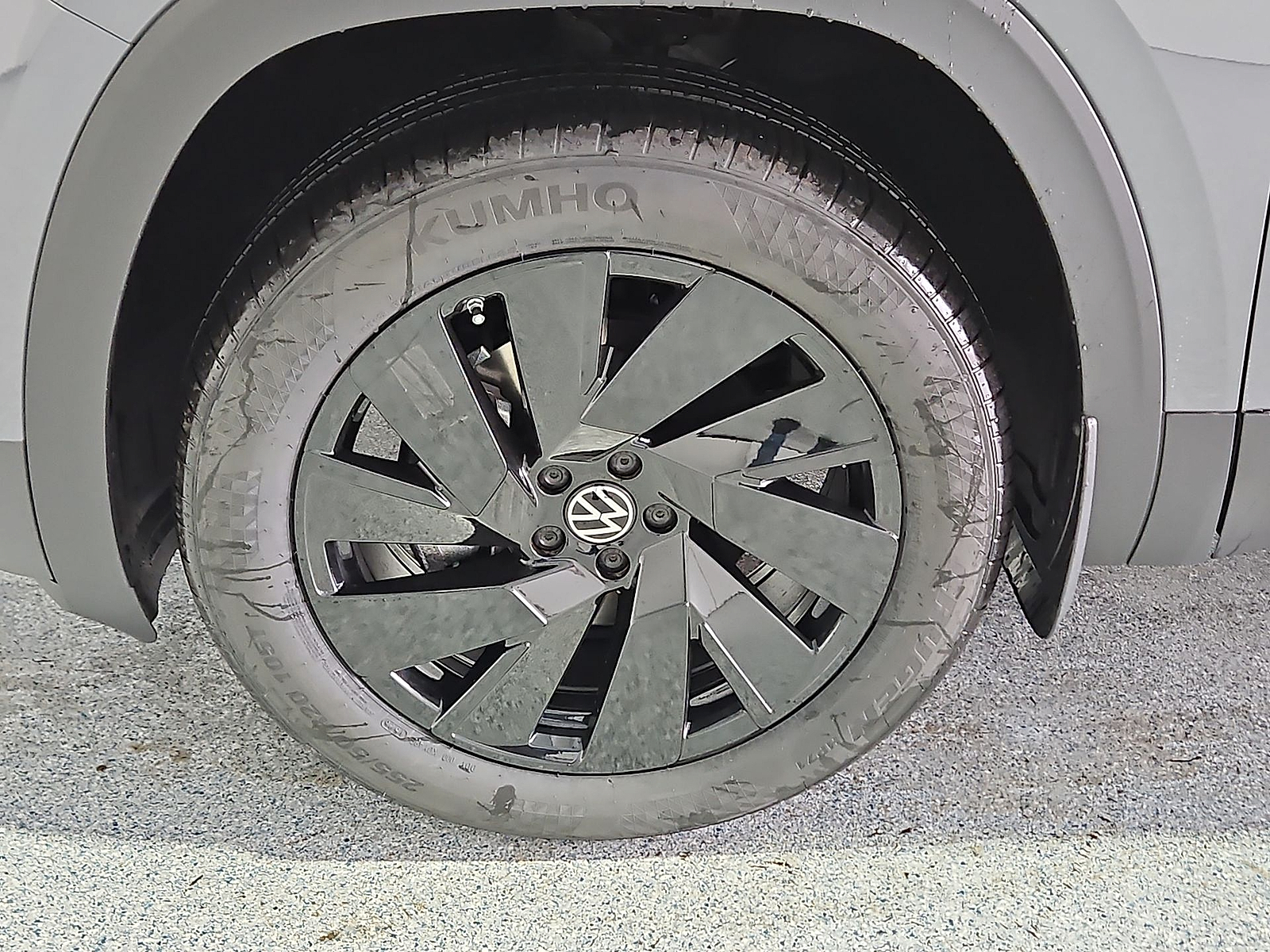 2026 Volkswagen Atlas photo 11 of 22