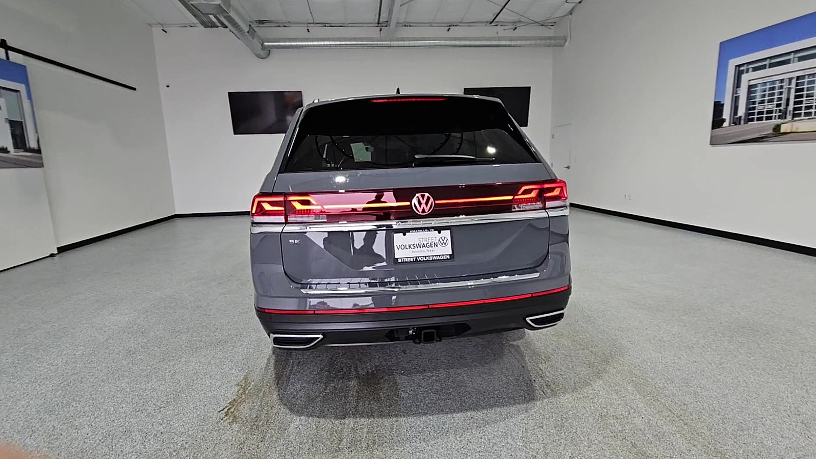 2026 Volkswagen Atlas photo 7 of 22