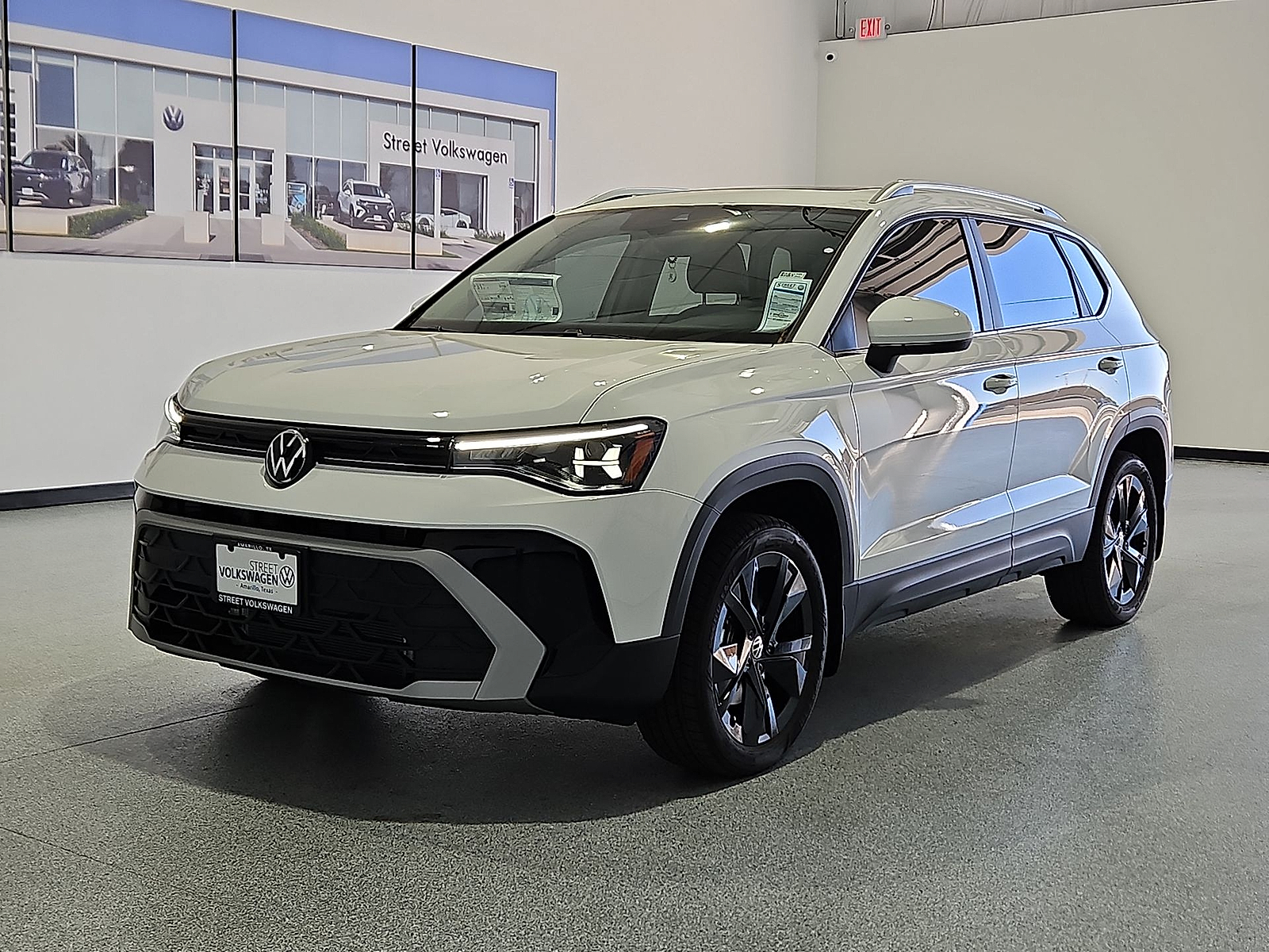 2026 Volkswagen Taos SE Pure White at Street VW of Amarillo