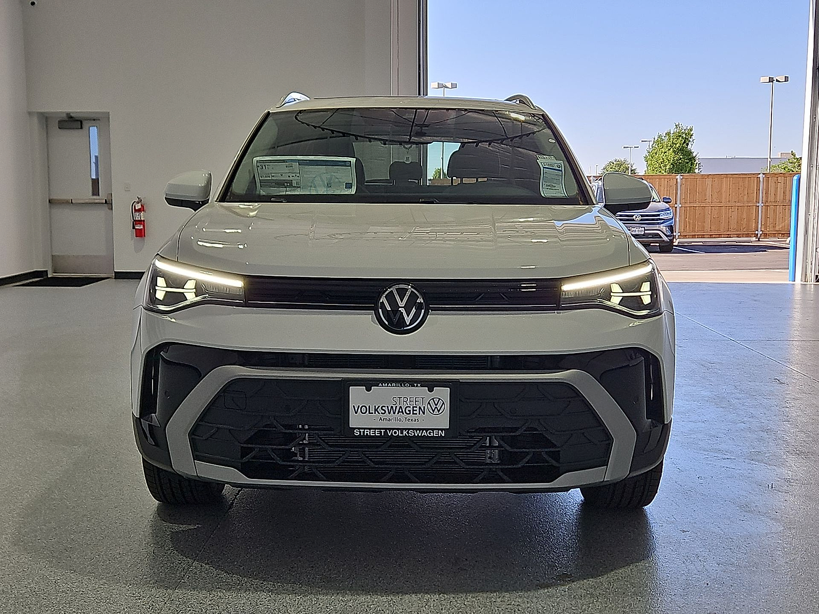 2026 Volkswagen Taos SE Pure White at Street VW of Amarillo