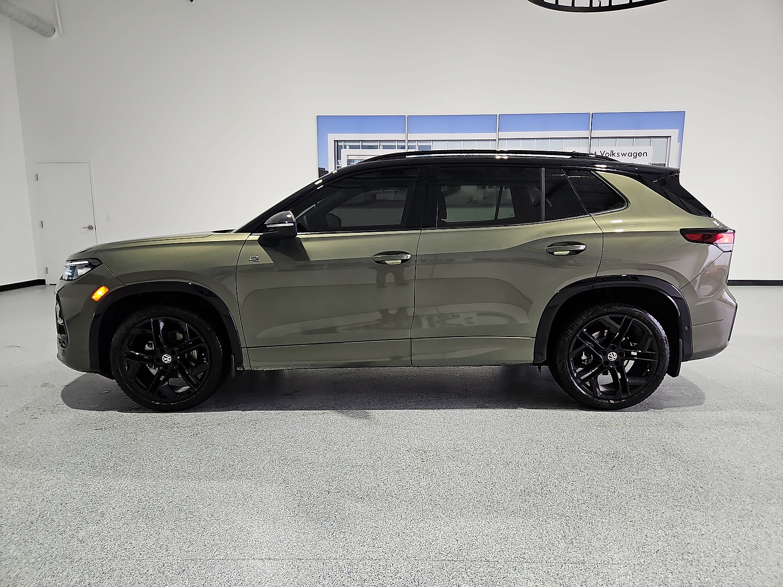 2026 Volkswagen Tiguan SE R-Line Black Avocado Green w/Deep Black Roof at Street VW of Amarillo